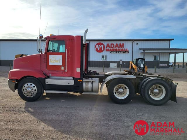 Image of Kenworth T400 equipment image 4