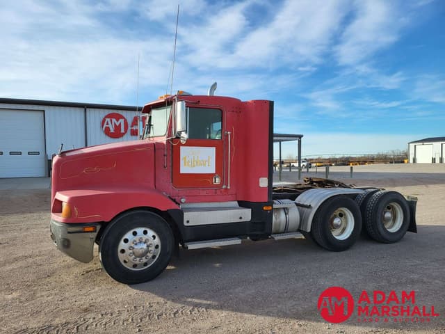 Image of Kenworth T400 equipment image 1