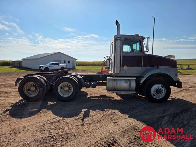 Image of Kenworth T400 equipment image 2