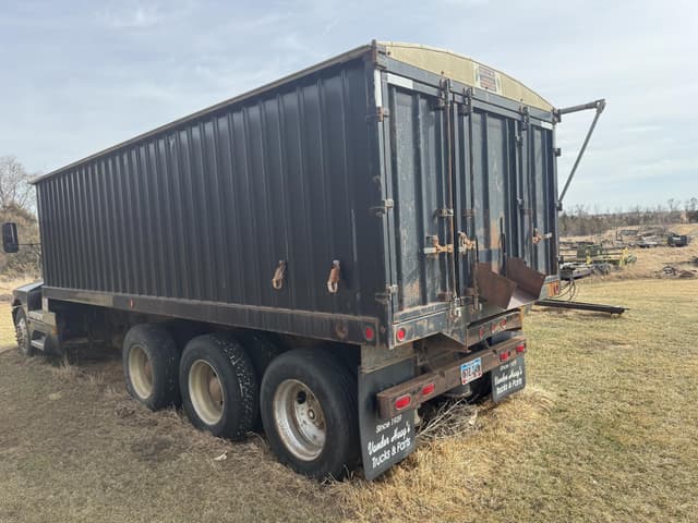 Image of Kenworth T600 equipment image 3