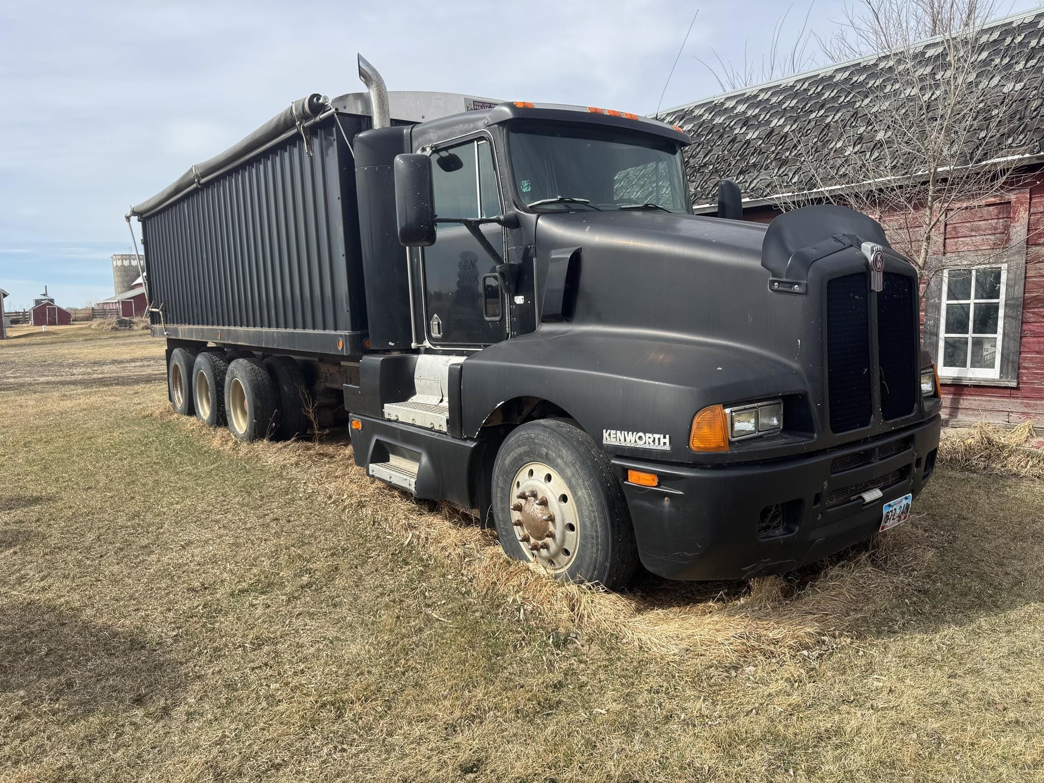 1991 Kenworth T600 Equipment Image0