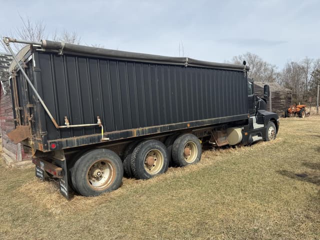 Image of Kenworth T600 equipment image 2