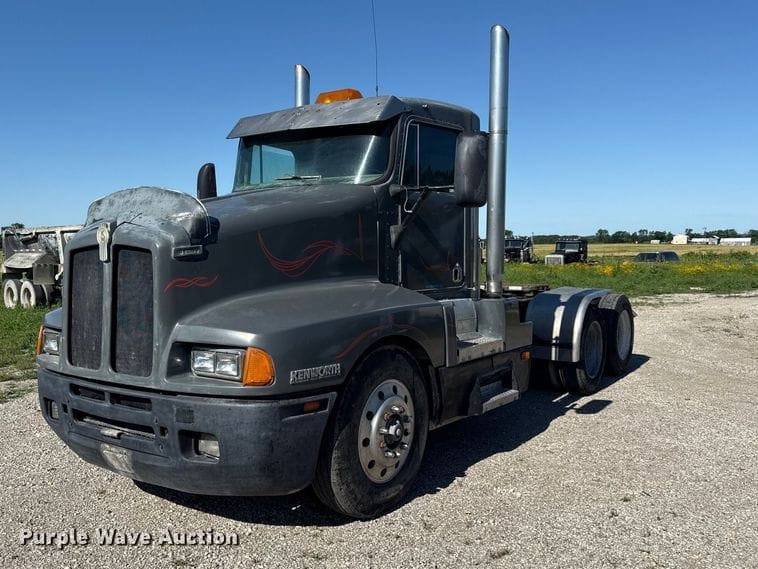 1991 Kenworth T600 Equipment Image0
