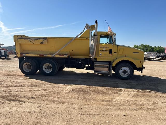 Image of Kenworth T800 equipment image 3
