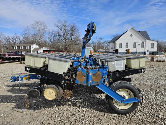 Image of Kinze 2200 equipment image 1