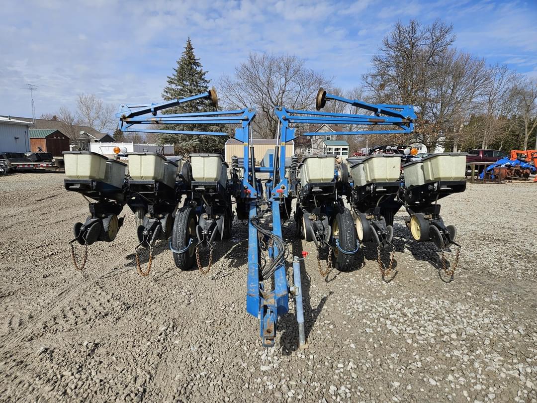 Image of Kinze 2200 Primary image