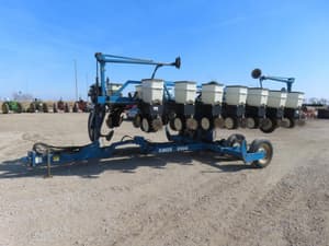 1991 Kinze 2300 Image
