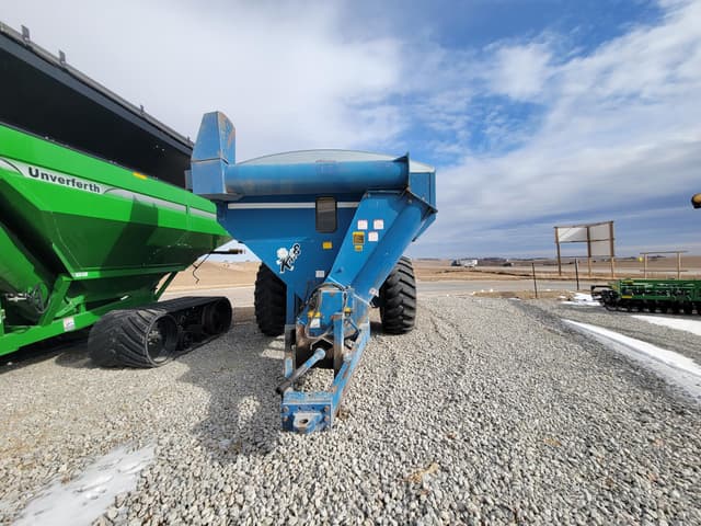 Image of Kinze 640 equipment image 1