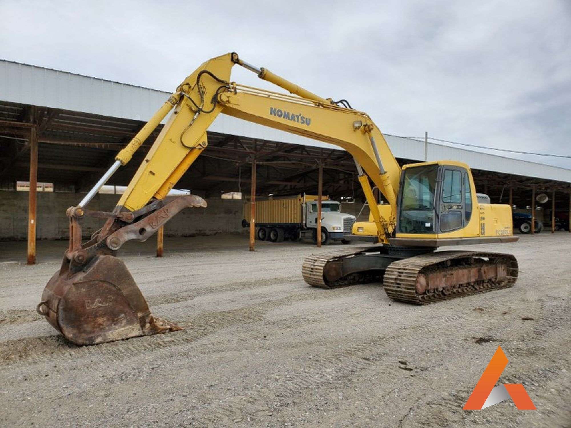 1991 Komatsu PC200LC Equipment Image0