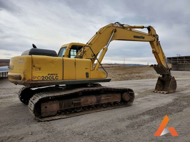 Image of Komatsu PC200LC equipment image 3