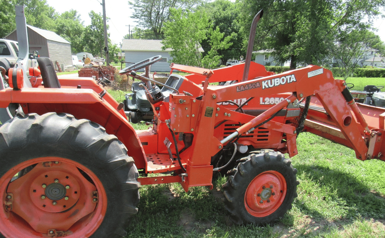 Main image Kubota L2650
