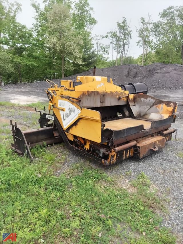 Image of LeeBoy 1000 equipment image 1