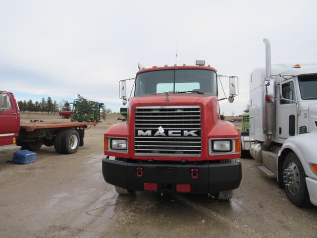 Image of Mack CH600 equipment image 1