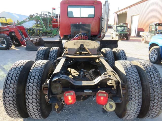 Image of Mack CH600 equipment image 4