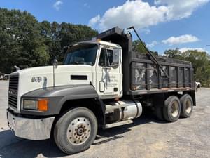 1991 Mack CH613 Image