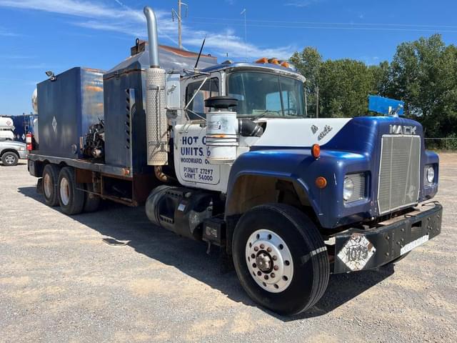 Image of Mack RD600 equipment image 2