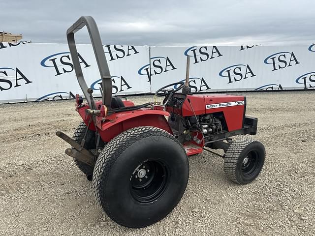 Image of Massey Ferguson 1020 equipment image 4