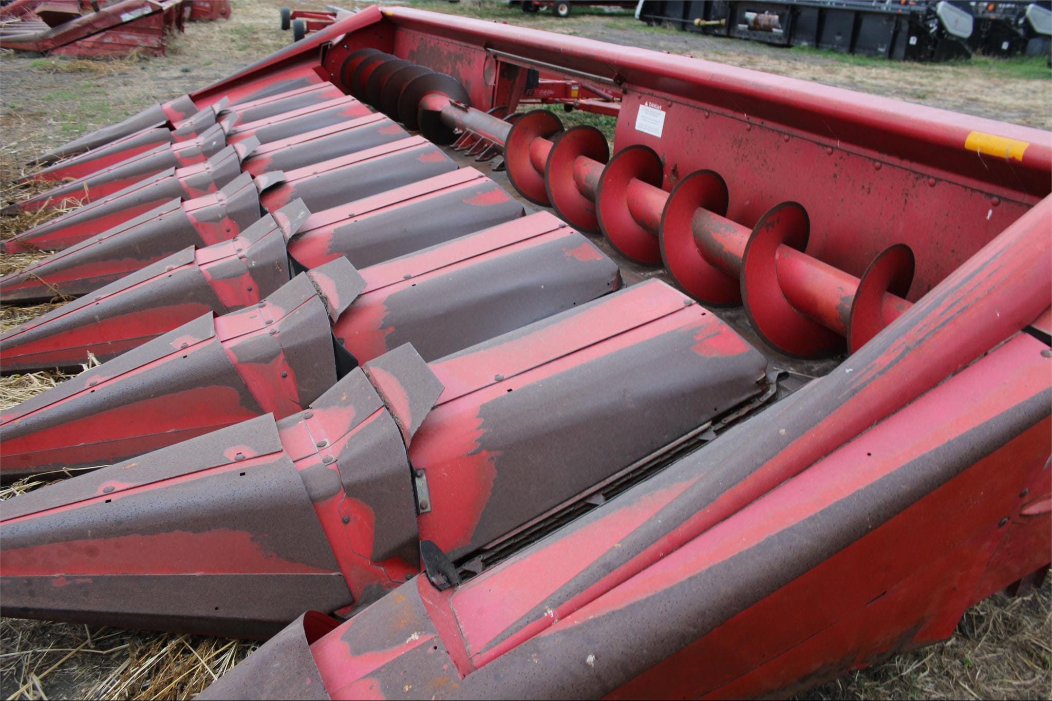 1991 Massey Ferguson 1183 Equipment Image0
