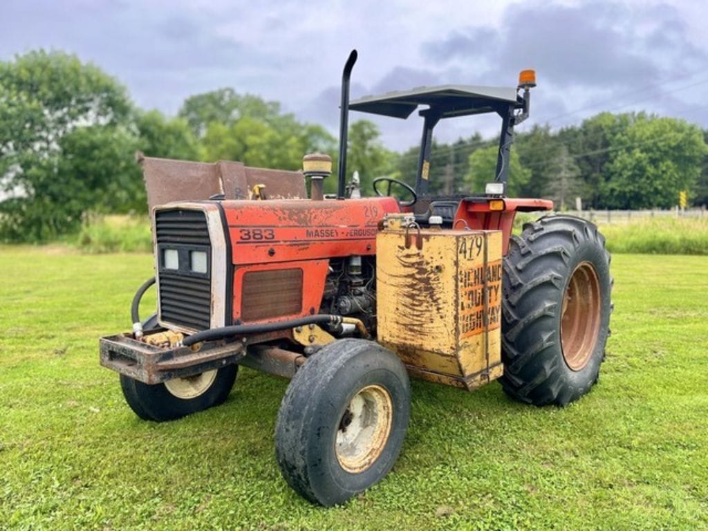 1991 Massey Ferguson 383 Equipment Image0