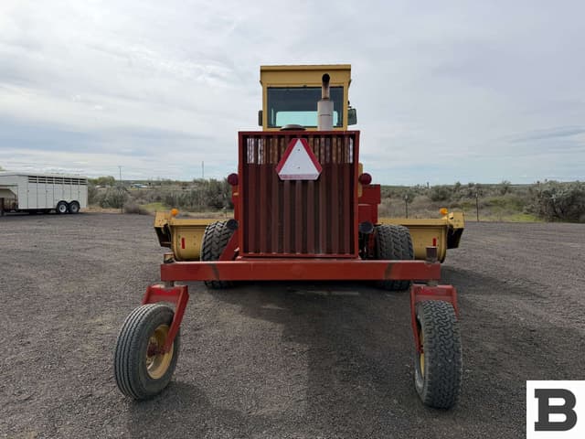 Image of New Holland 1118 equipment image 3