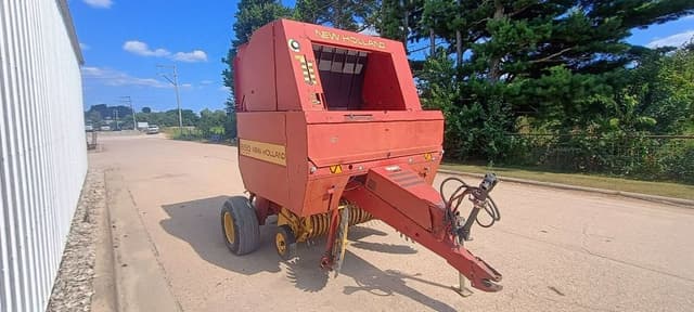 Image of New Holland 650 equipment image 1