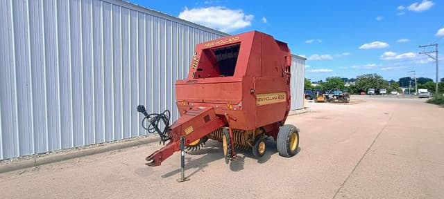 Image of New Holland 650 equipment image 3