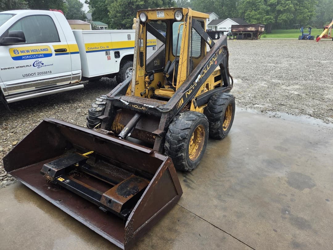 Image of New Holland L555 Primary image