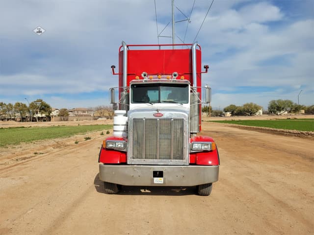 Image of Peterbilt 378 equipment image 1