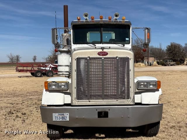 Image of Peterbilt 378 equipment image 1