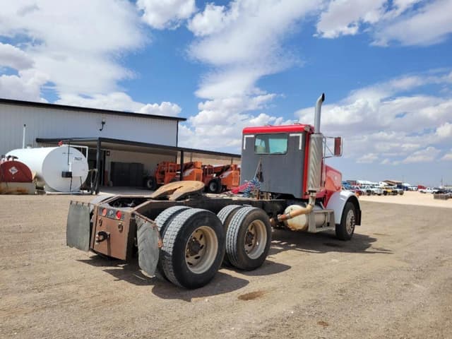 Image of Peterbilt 378 equipment image 3