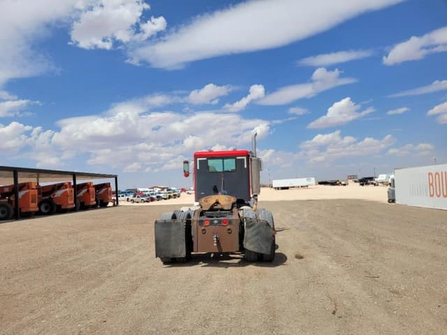 Image of Peterbilt 378 equipment image 2