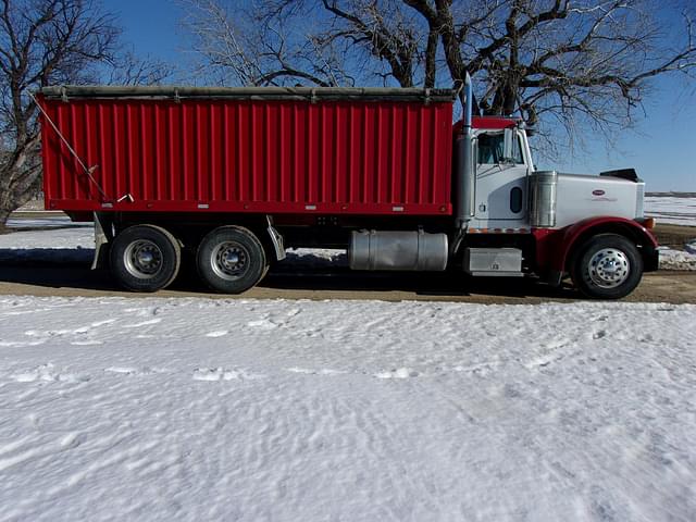 Image of Peterbilt 379 equipment image 4