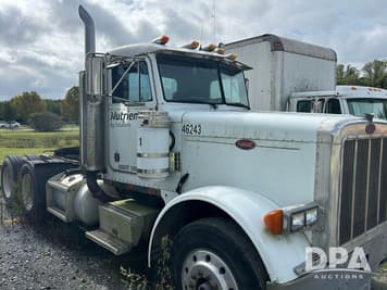Main image Peterbilt 379