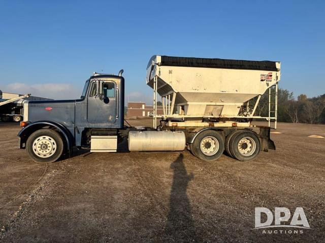Image of Peterbilt 379 equipment image 3