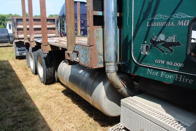 Image of Peterbilt 379 equipment image 3