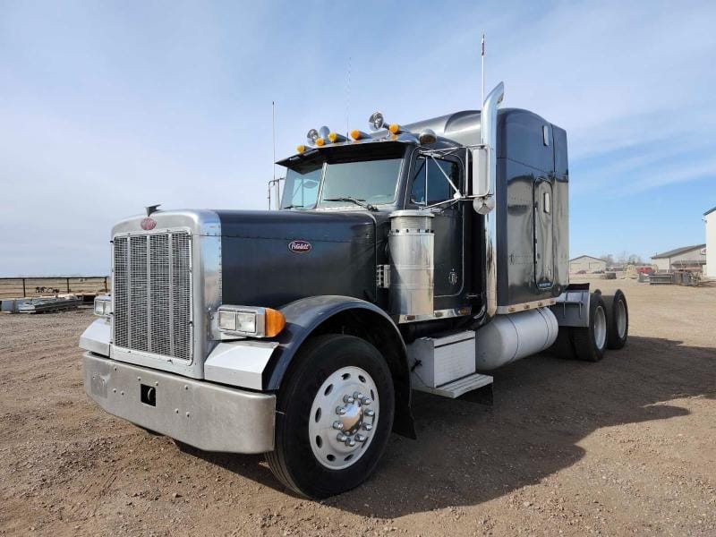 Main image Peterbilt 379