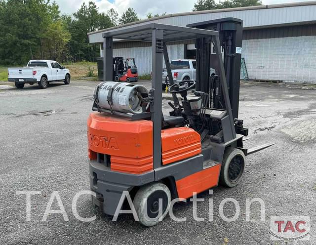 Image of Toyota 5FGCU20 equipment image 4