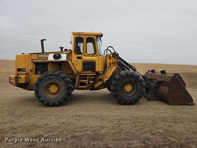 Image of Volvo L90 equipment image 3