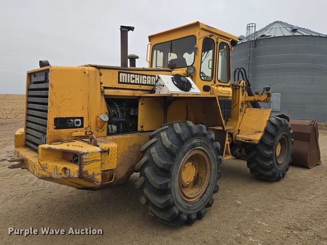 Image of Volvo L90 equipment image 4