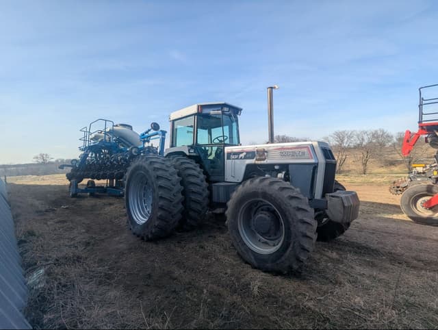 Image of White 195 equipment image 4