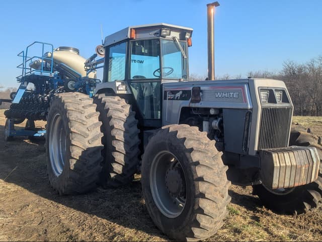 Image of White 195 equipment image 3