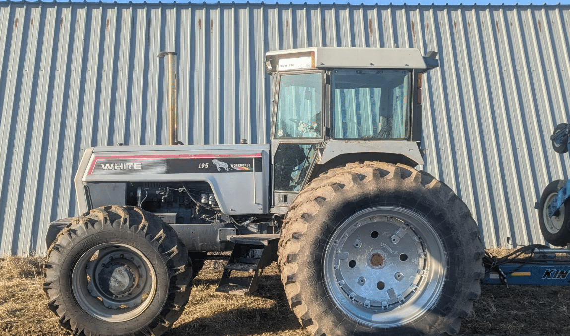 1991 White 195 Equipment Image0