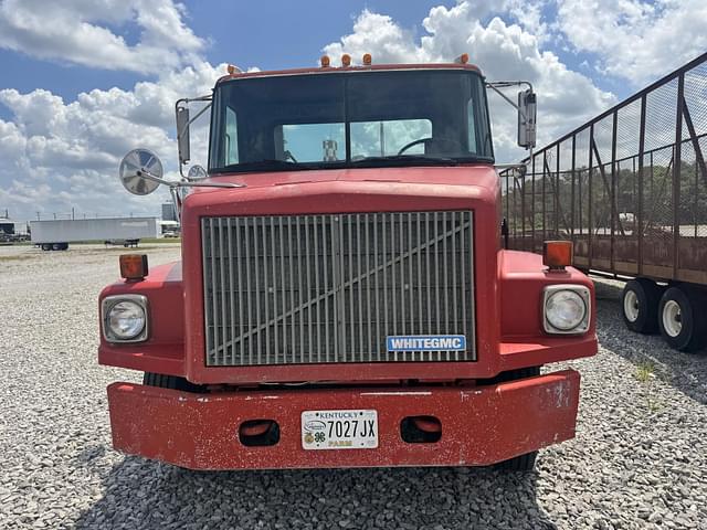 Image of White GMC equipment image 1