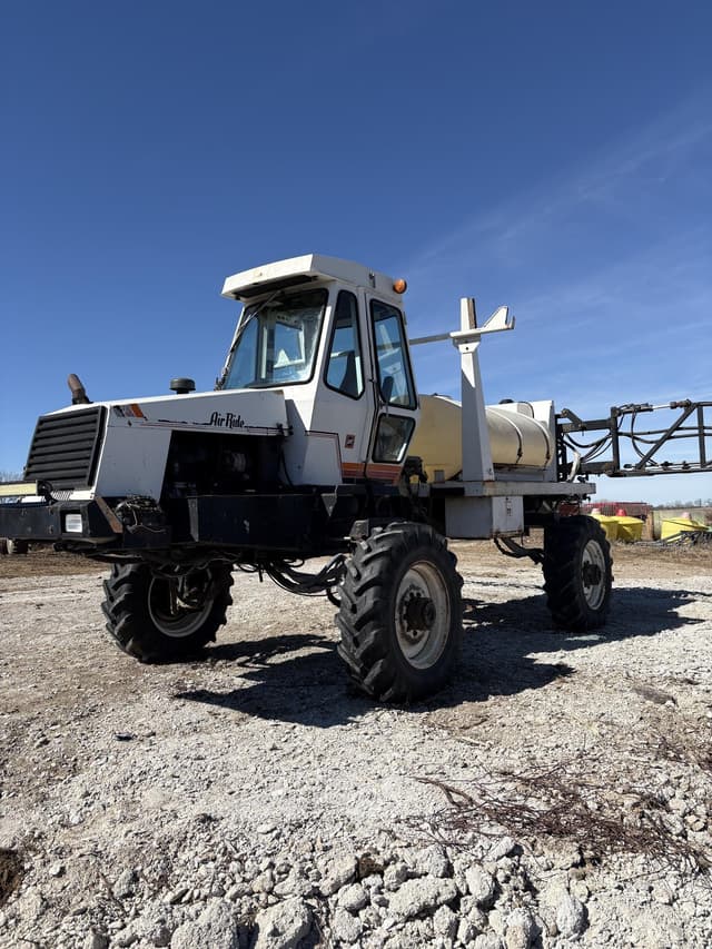 Image of Willmar 745 equipment image 1