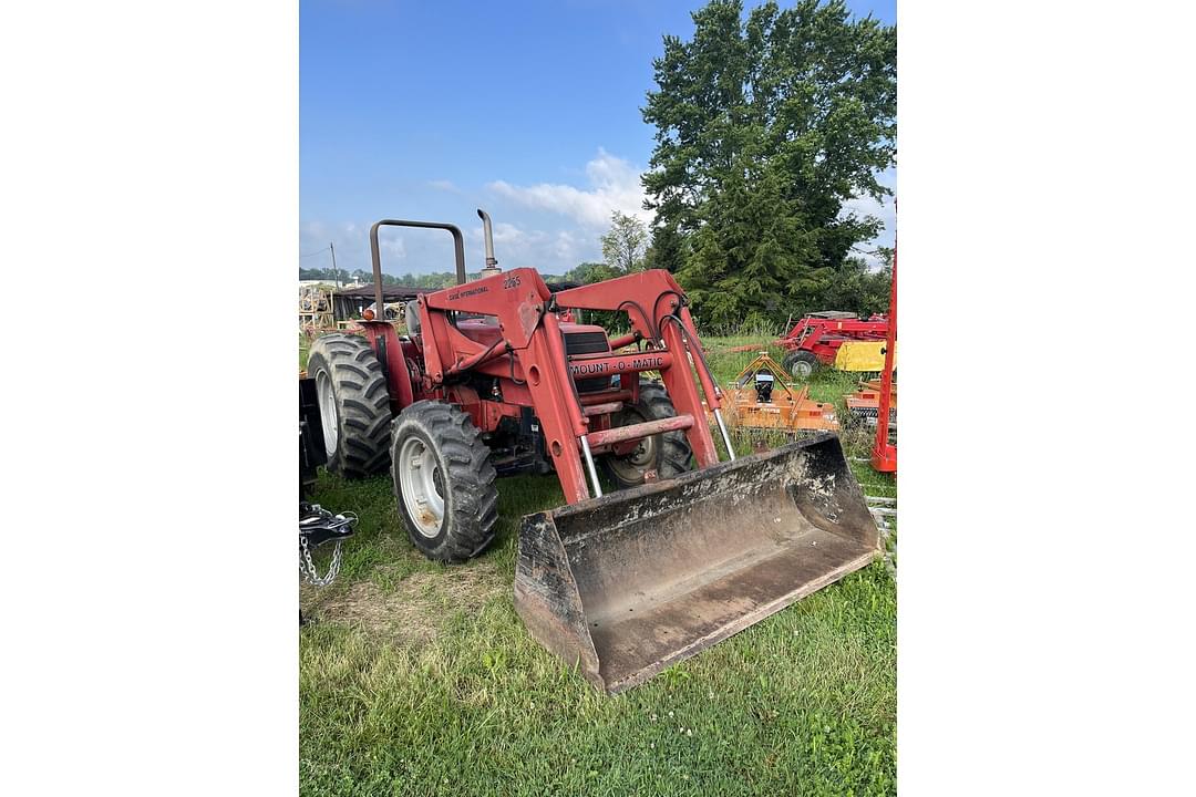 Image of Case IH 595 Primary image