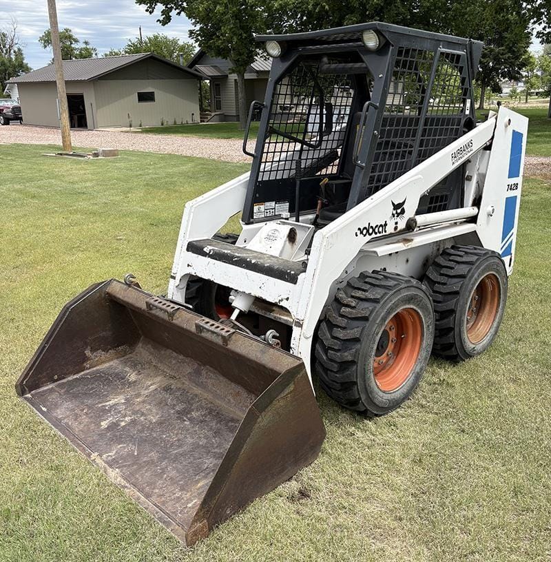 1992 Bobcat 742B Equipment Image0