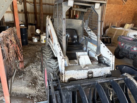 Image of Bobcat 743B equipment image 4