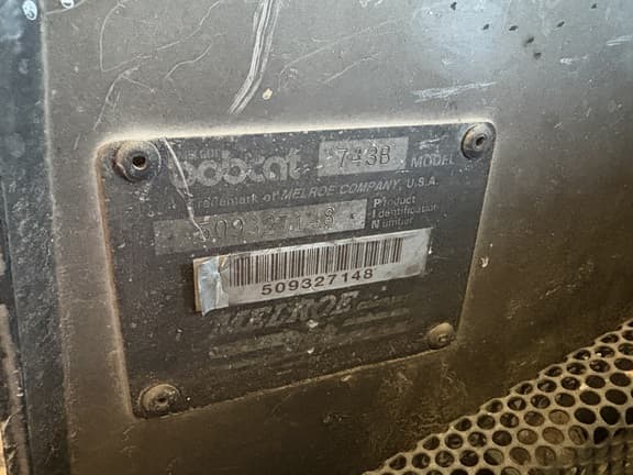 Image of Bobcat 743B equipment image 2