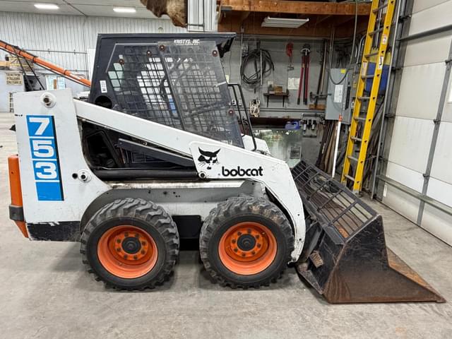 Image of Bobcat 753 equipment image 1