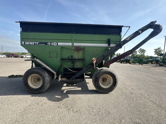 1992 Brent 440 Equipment Image0